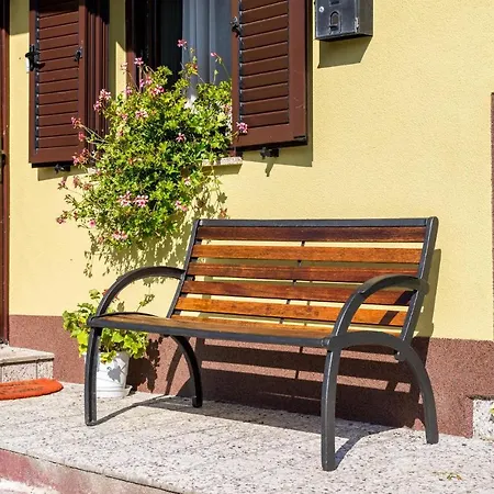 Appartement 1 Bedroom Awesome In *
