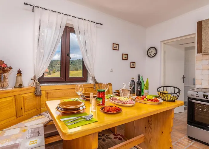 1 Bedroom Awesome In Appartement