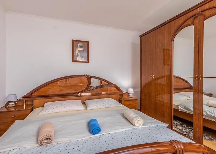 1 Bedroom Awesome In 公寓 Prezid